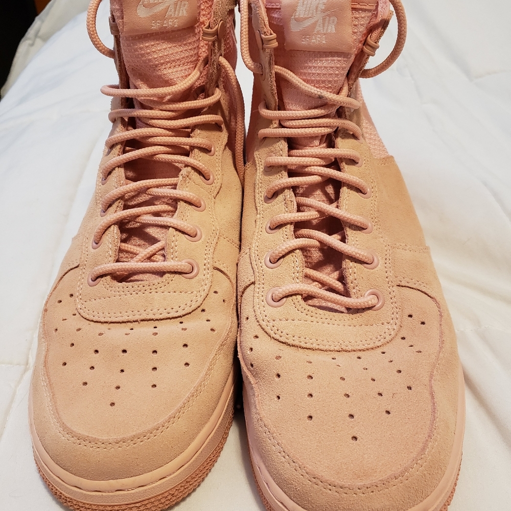 Nike Air Force 1 Mid "Coral Stardust" NWOT